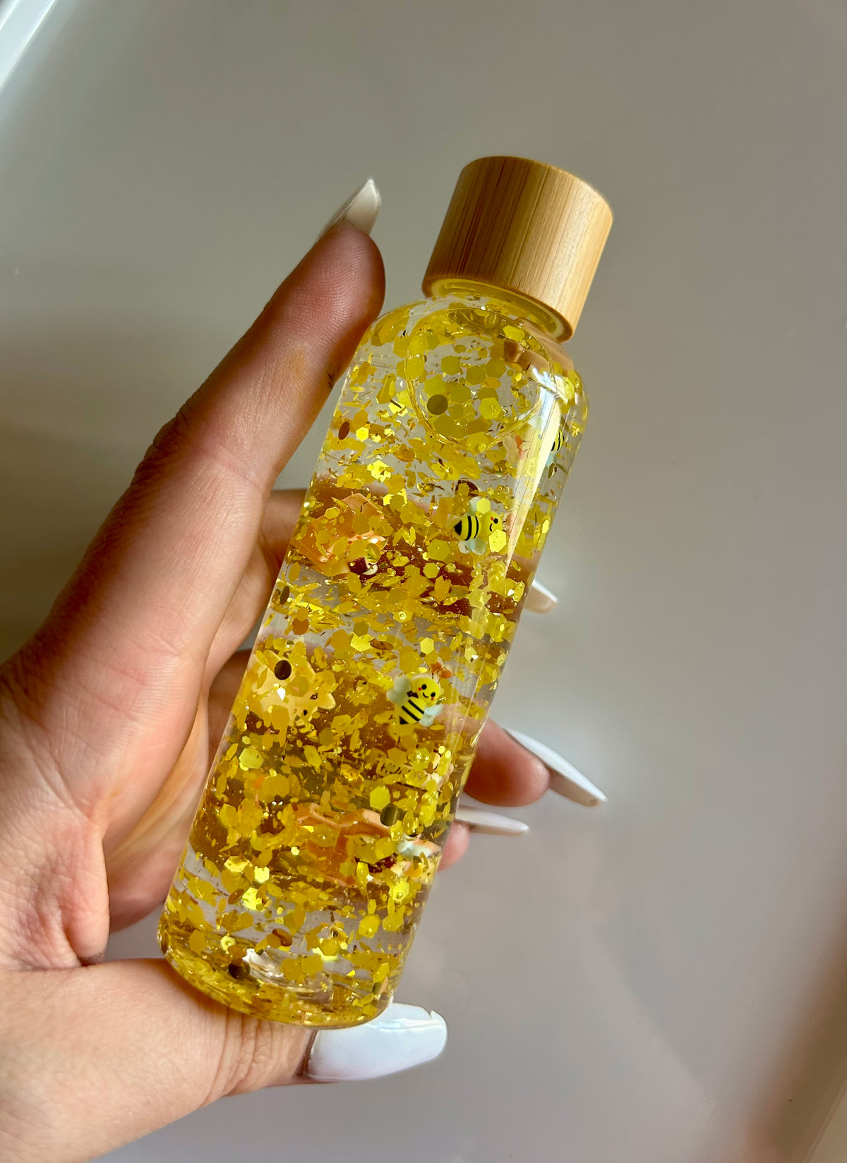 Bouteille sensorielle : Le bal des abeilles