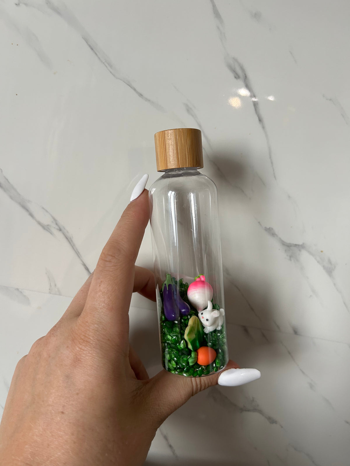 Bouteille sensorielle : Le jardin de lapinou
